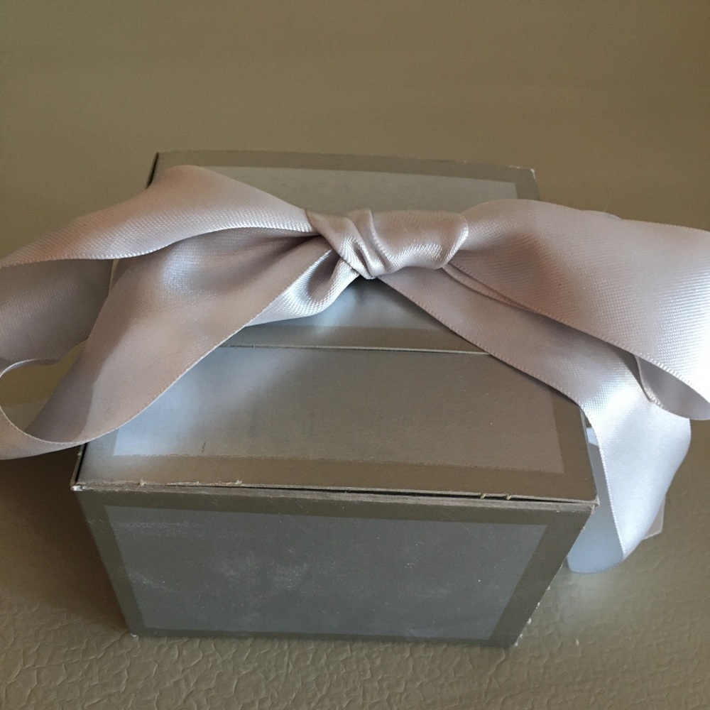 Nordstrom Silver gift Box With bowe and wrapping